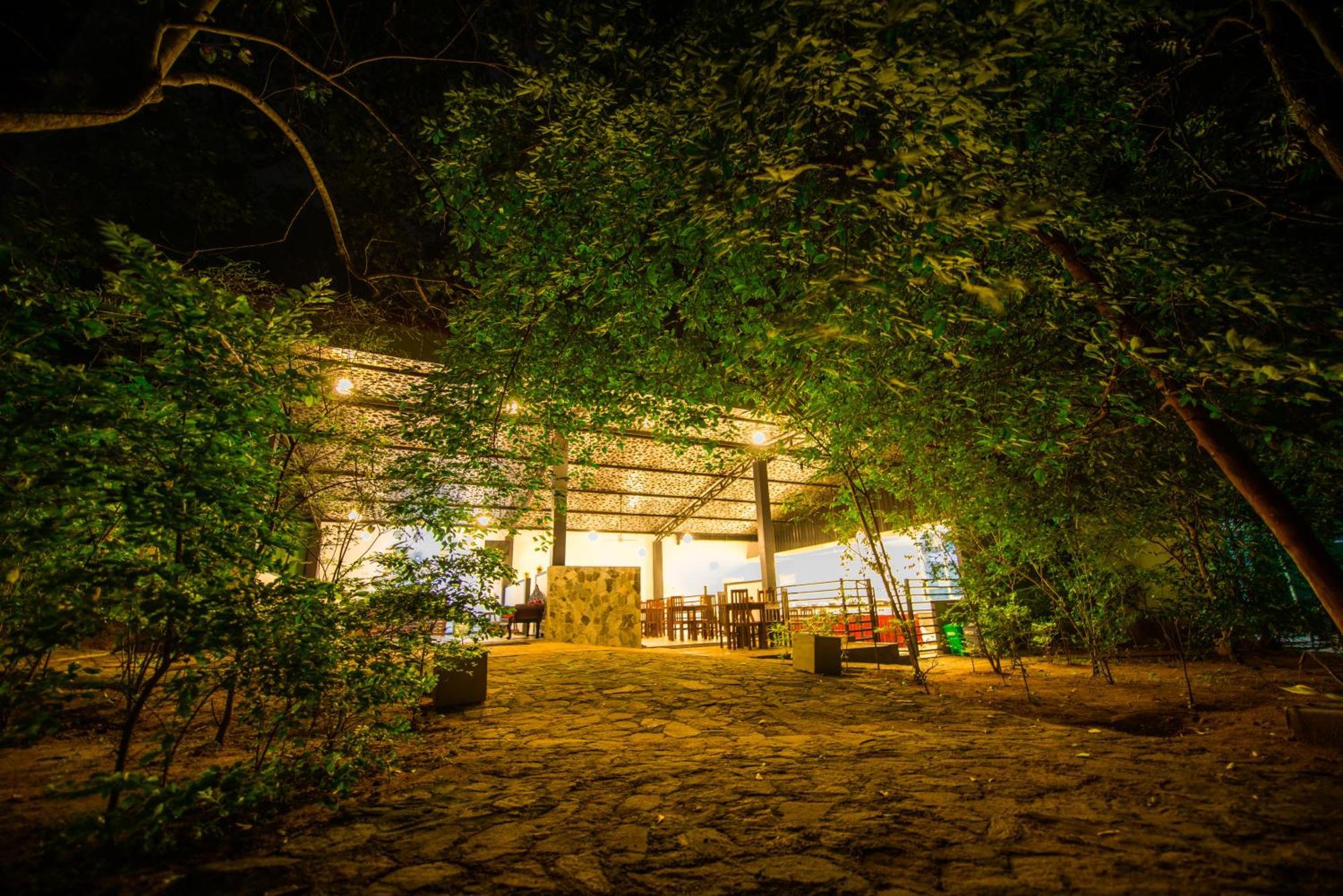 C B S Resort 우다왈라웨 외부 사진